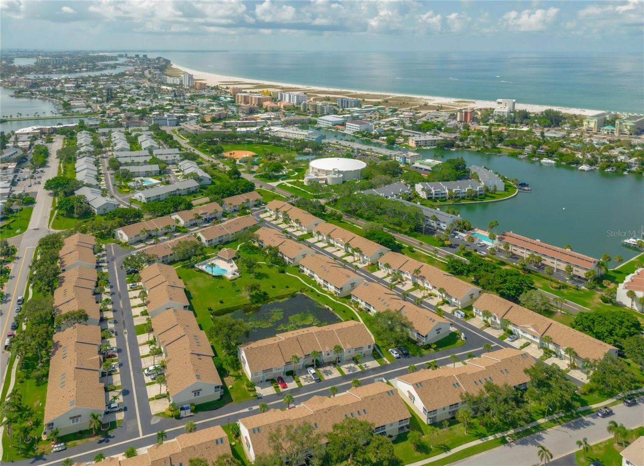 12223 Sun Vista Court E, Treasure Island, FL 33706 Photo