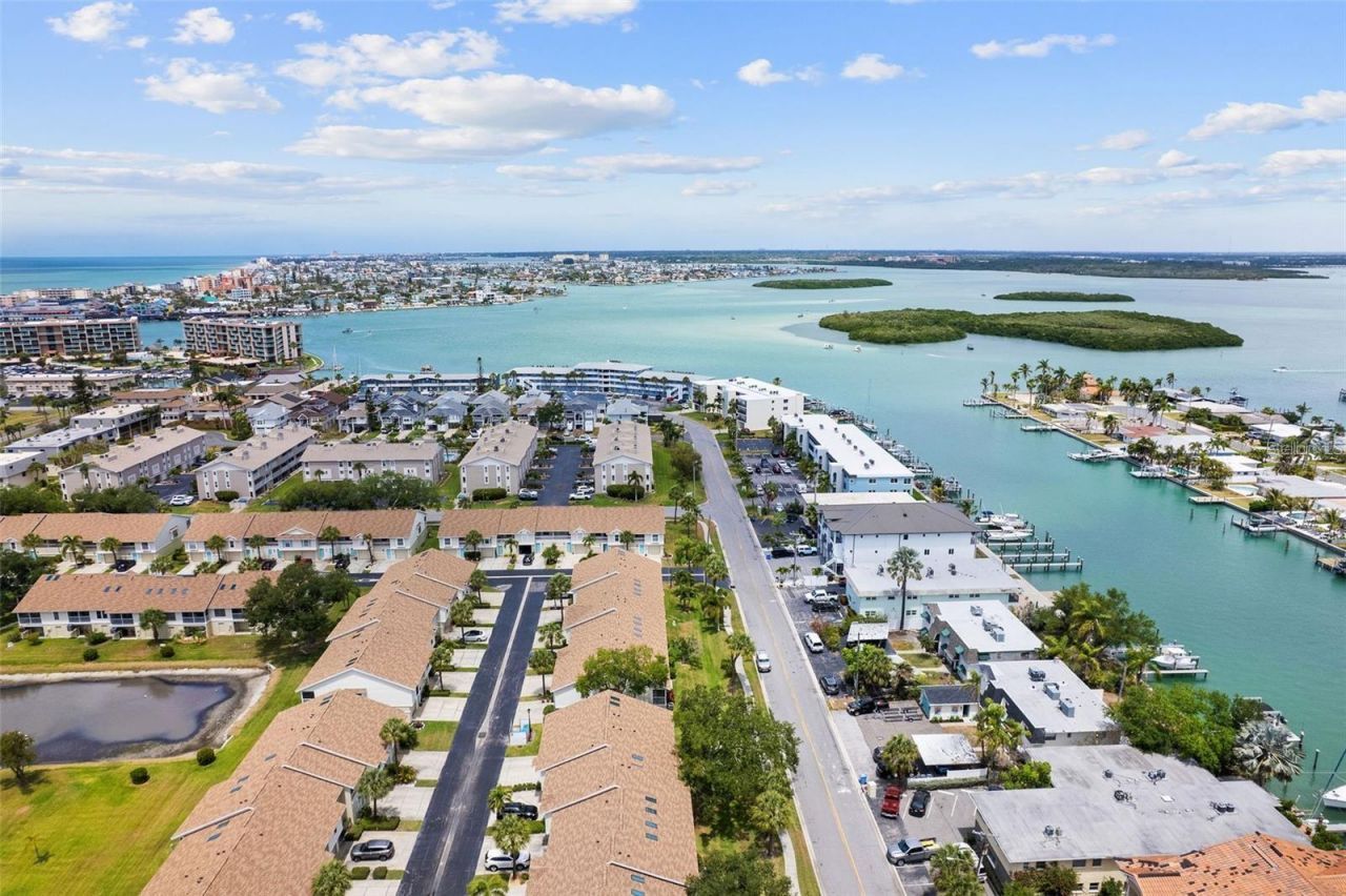12223 Sun Vista Court E, Treasure Island, FL 33706 Photo