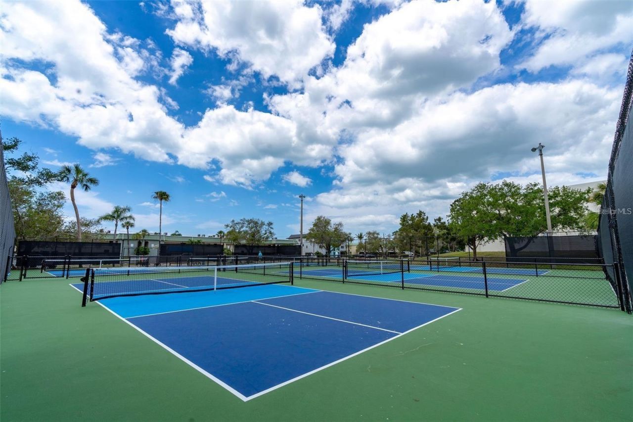 12223 Sun Vista Court E, Treasure Island, FL 33706 Photo