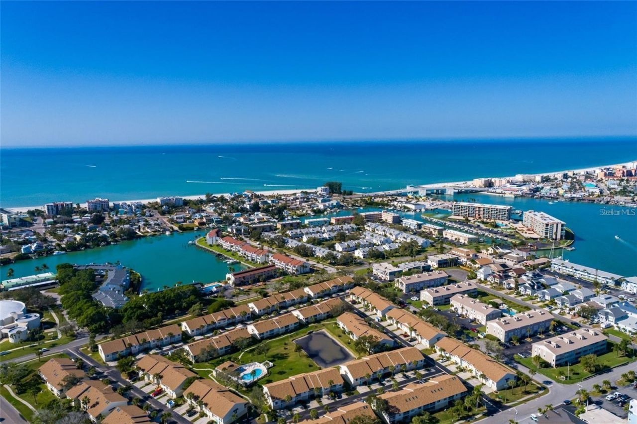 12223 Sun Vista Court E, Treasure Island, FL 33706 Photo