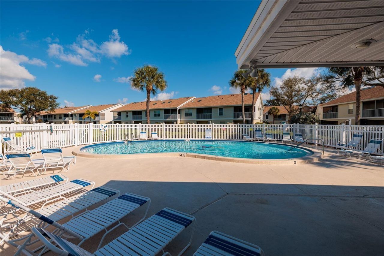 12223 Sun Vista Court E, Treasure Island, FL 33706 Photo