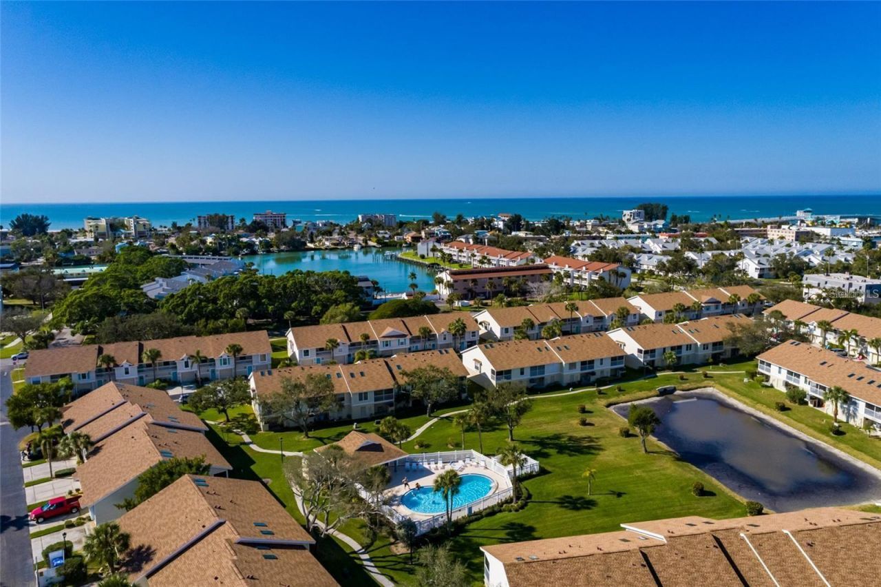12223 Sun Vista Court E, Treasure Island, FL 33706 Photo