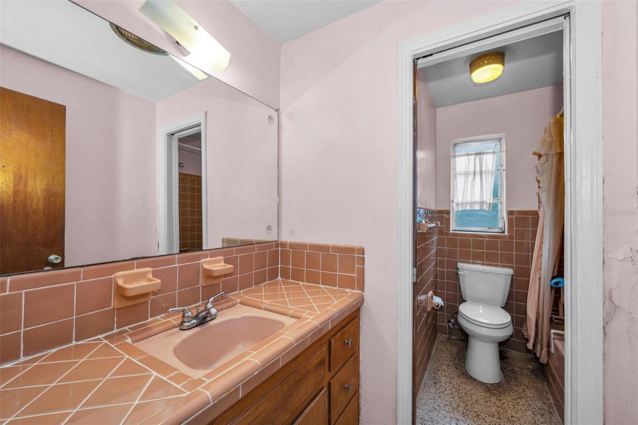 509 Broxburn Avenue , Tampa, FL 33617 Photo