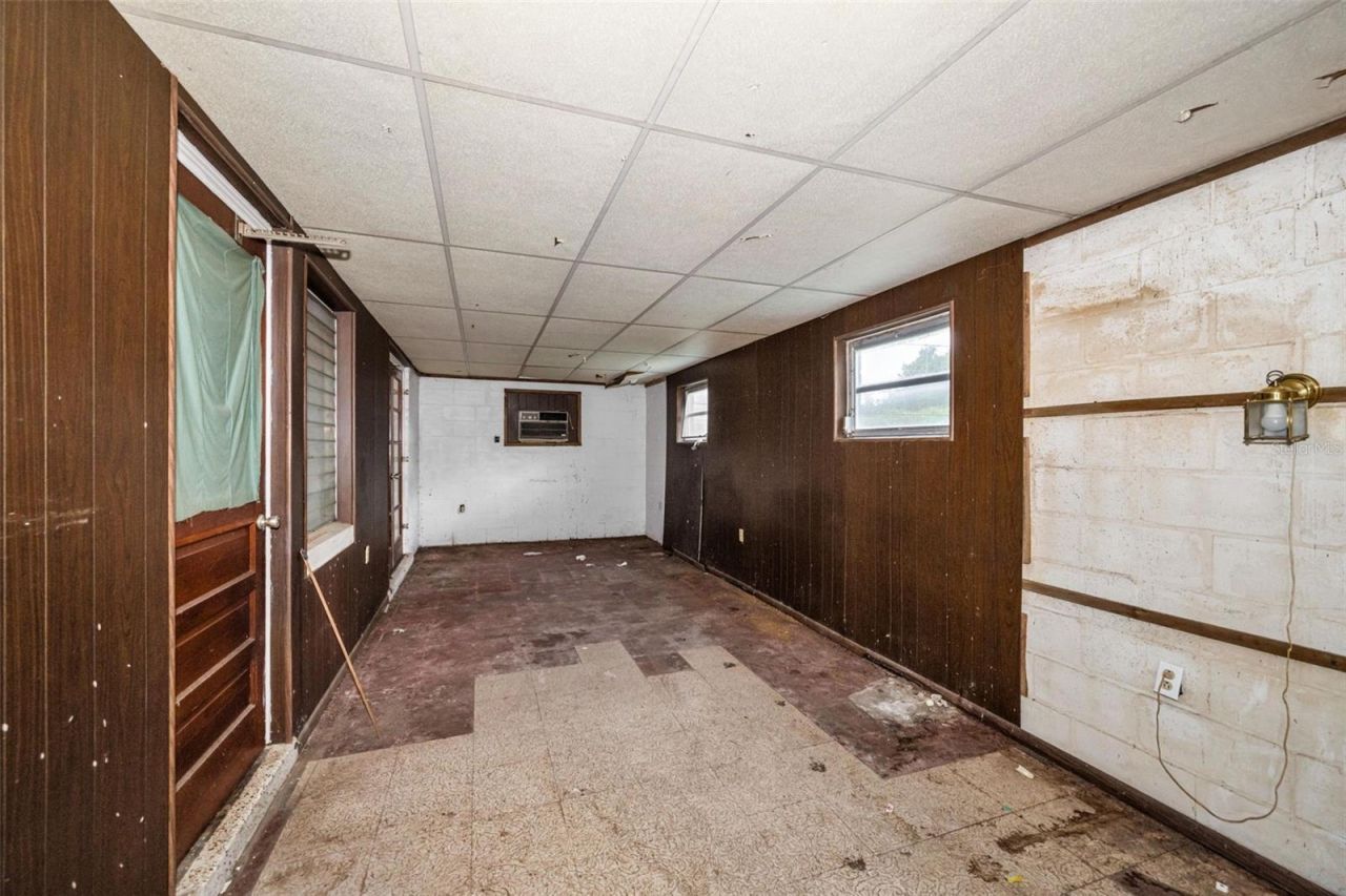 509 Broxburn Avenue , Tampa, FL 33617 Photo