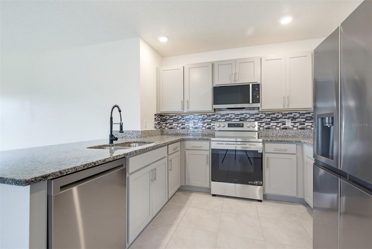 281 Caryota Court, New Smyrna Beach, FL 32168 Photo