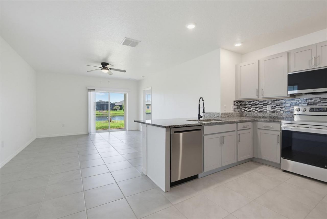 281 Caryota Court, New Smyrna Beach, FL 32168 Photo