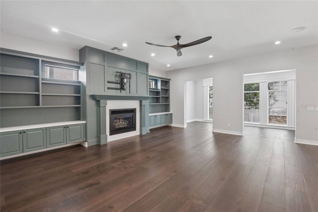 5105 W Neptune Way, Tampa, FL 33609 Photo