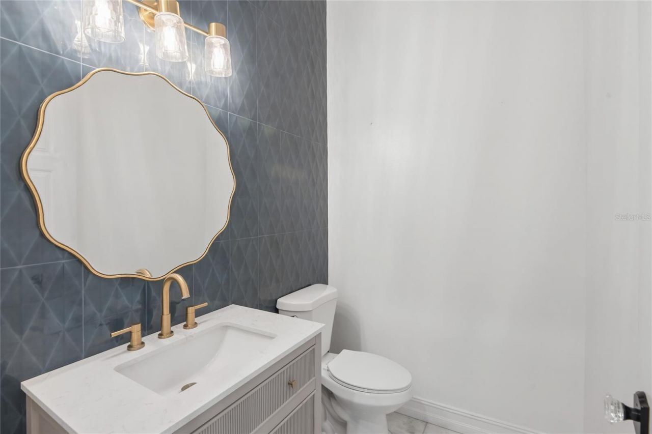 5105 W Neptune Way, Tampa, FL 33609 Photo