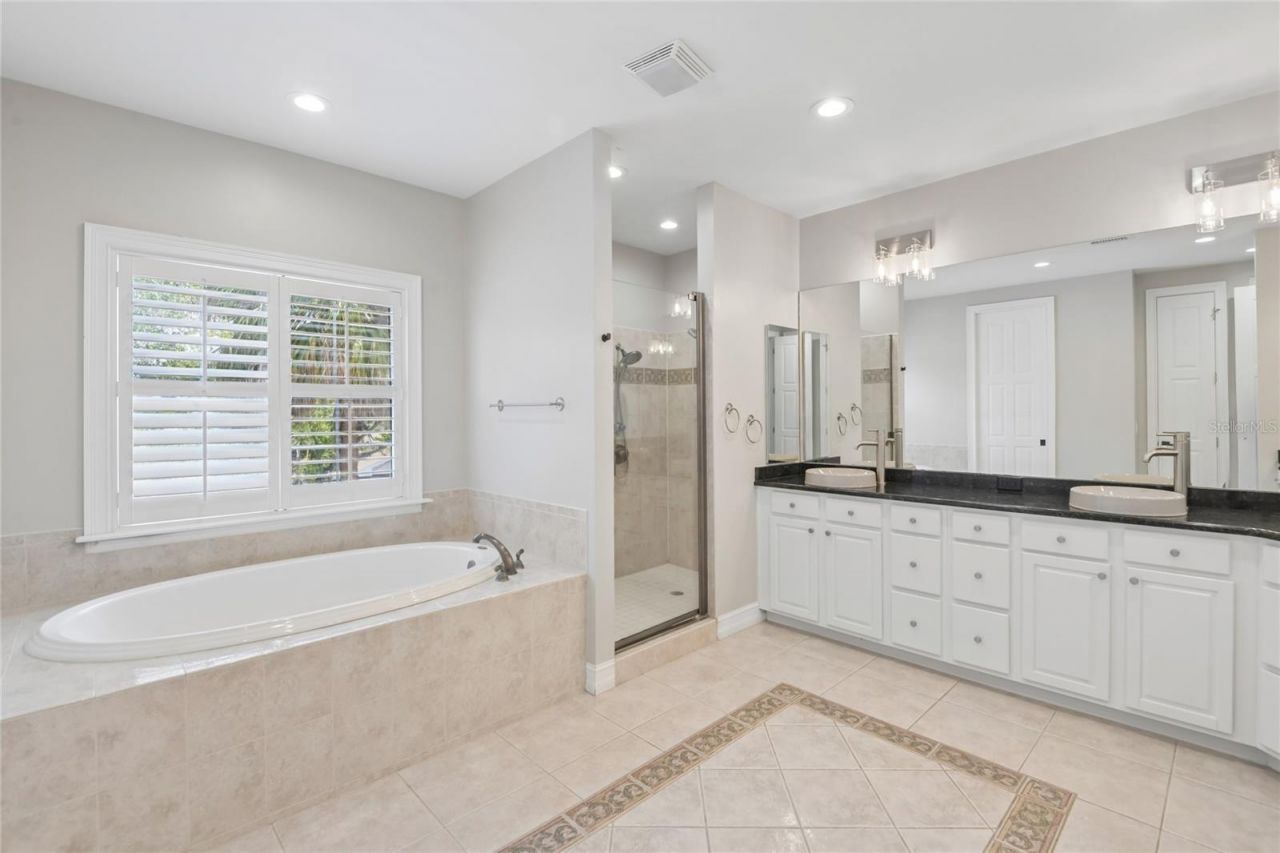 5105 W Neptune Way, Tampa, FL 33609 Photo