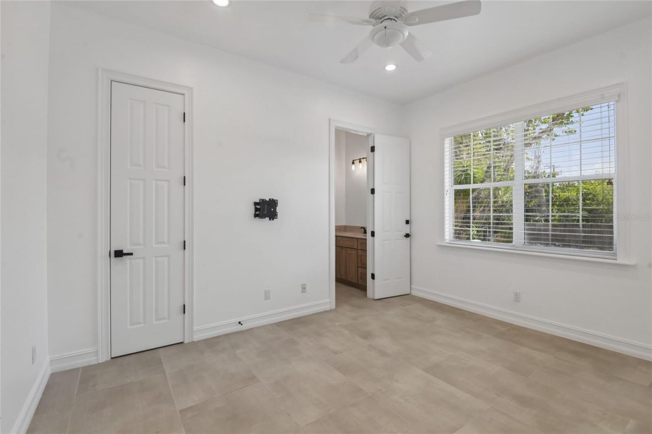 5105 W Neptune Way, Tampa, FL 33609 Photo