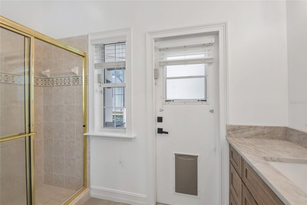5105 W Neptune Way, Tampa, FL 33609 Photo