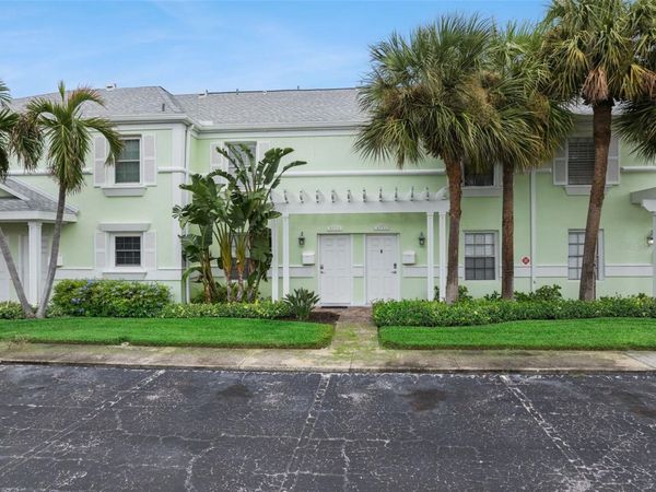 4779 COQUINA KEY DRIVE SE, ST PETERSBURG, FL 33705