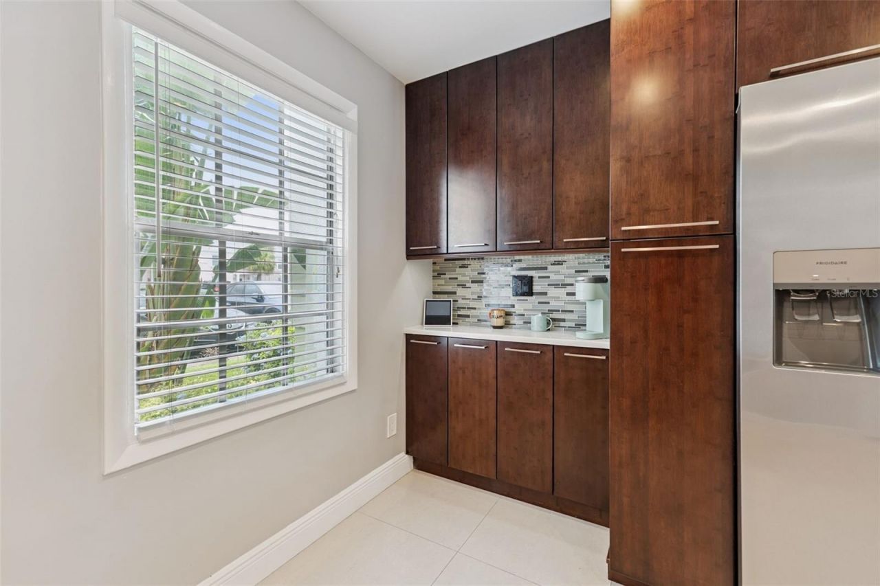 4779 Coquina Key Drive Se, Saint Petersburg, FL 33705 Photo