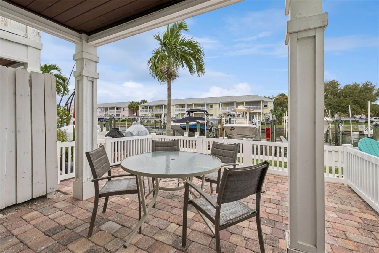 4779 Coquina Key Drive Se, Saint Petersburg, FL 33705 Photo