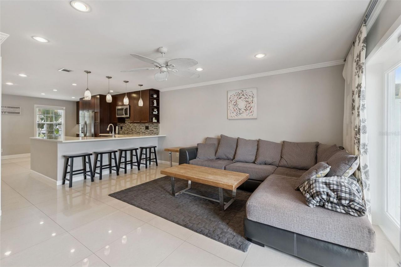 4779 Coquina Key Drive Se, Saint Petersburg, FL 33705 Photo
