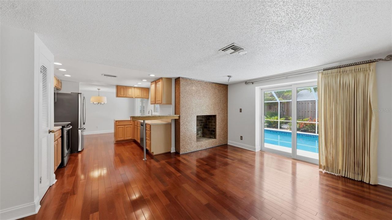 2220 Doud Street, Sarasota, FL 34231 Photo