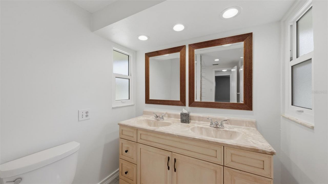 2220 Doud Street, Sarasota, FL 34231 Photo