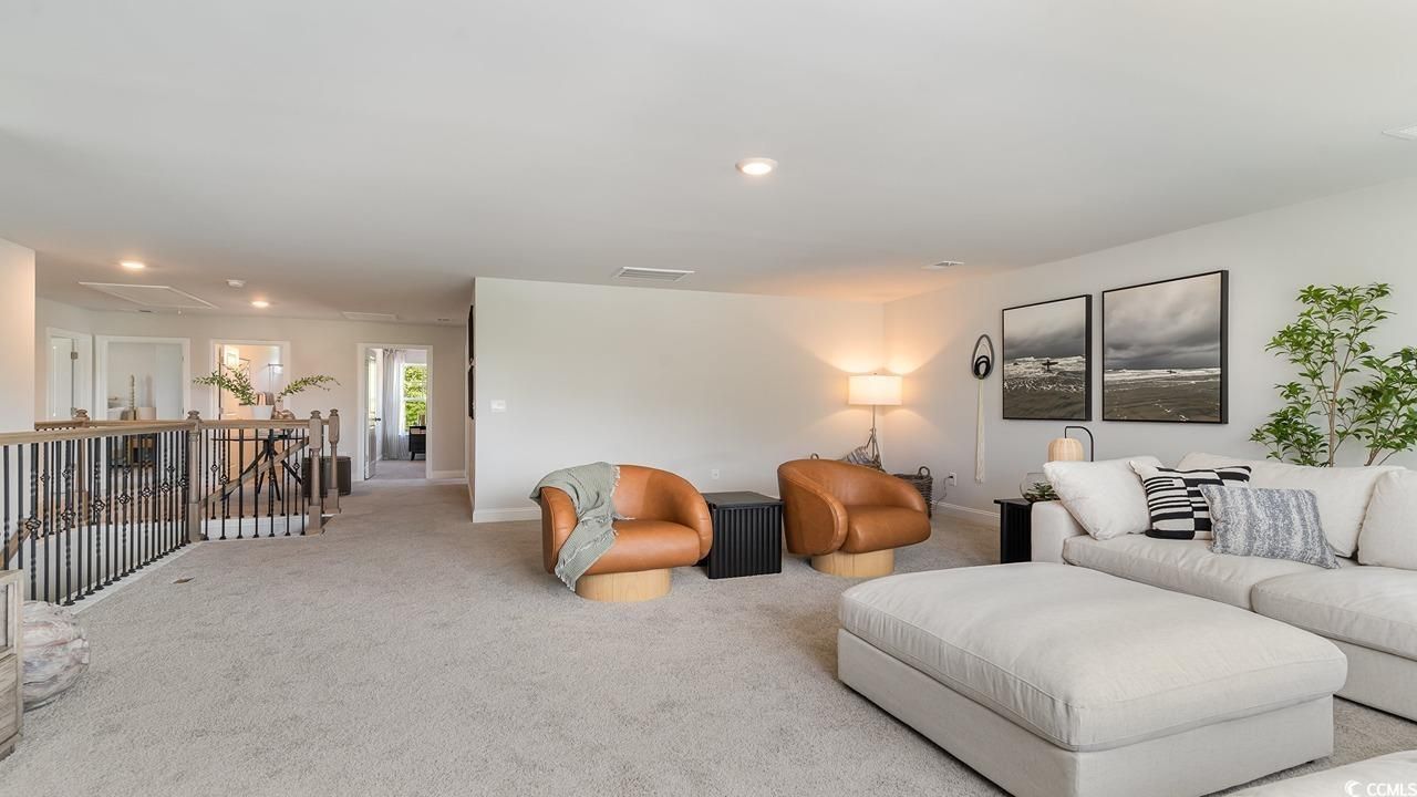 558 Slaty Dr. Photo 18