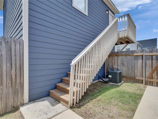 371 Ferrule DR , Unit B, Kyle, TX 78640