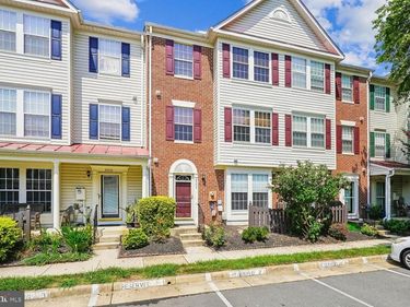 8304 DUCK HAWK WAY, Unit 3, LORTON, VA 22079
