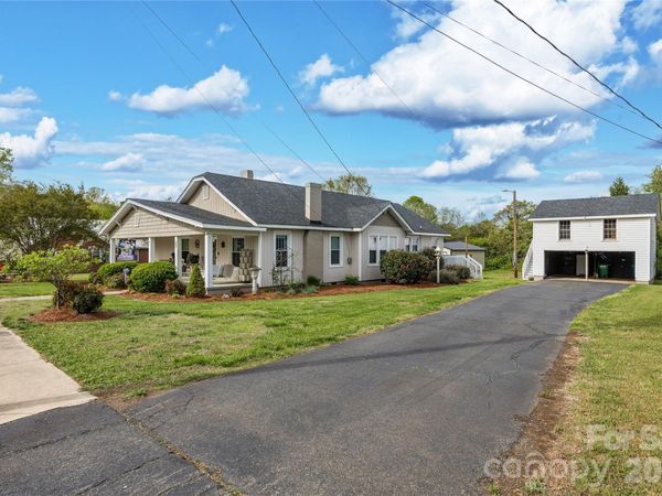 271 N Main Street , Denton, NC 27239