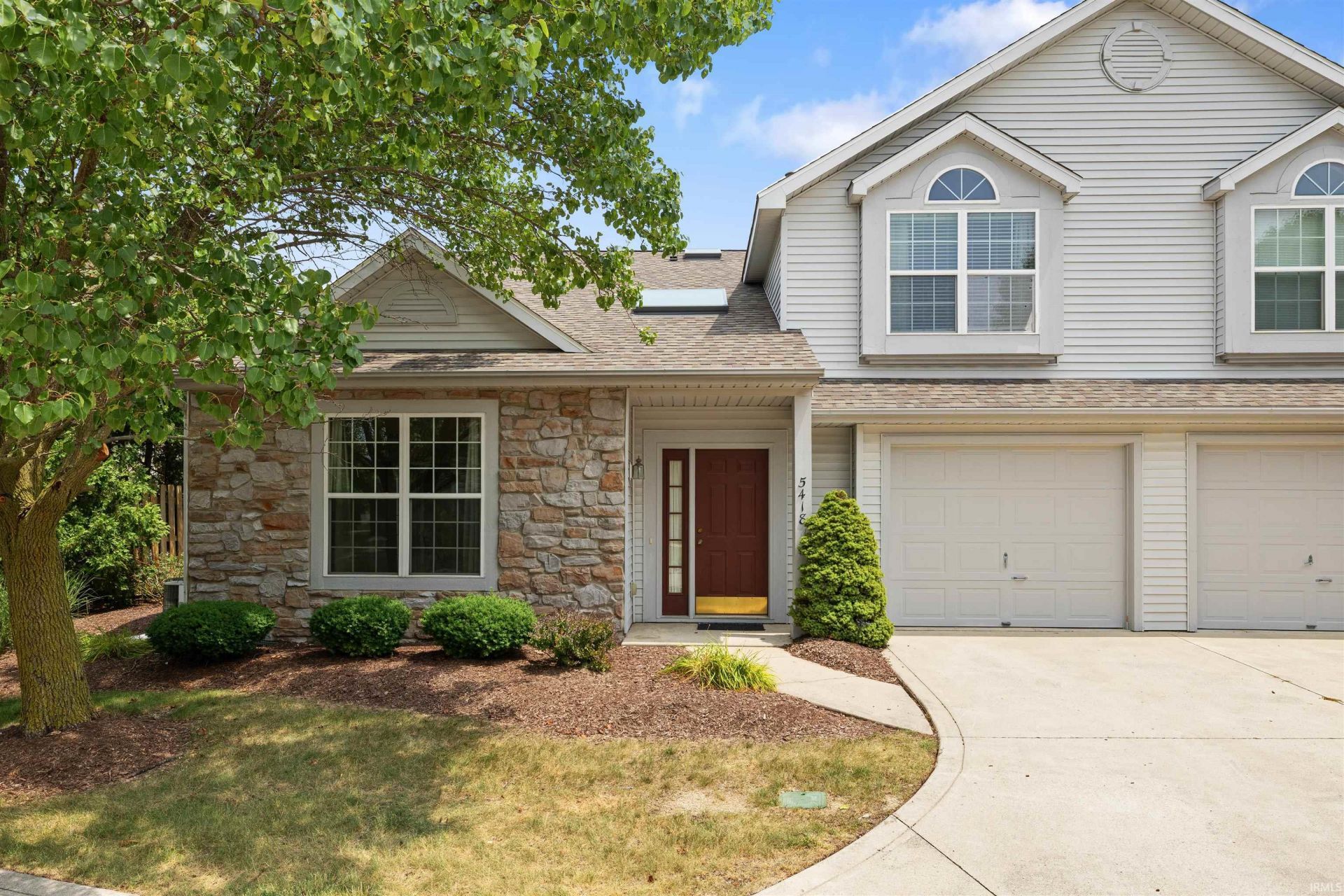 5418 Thornbriar Lane, Fort Wayne, IN 46835 Main Photo