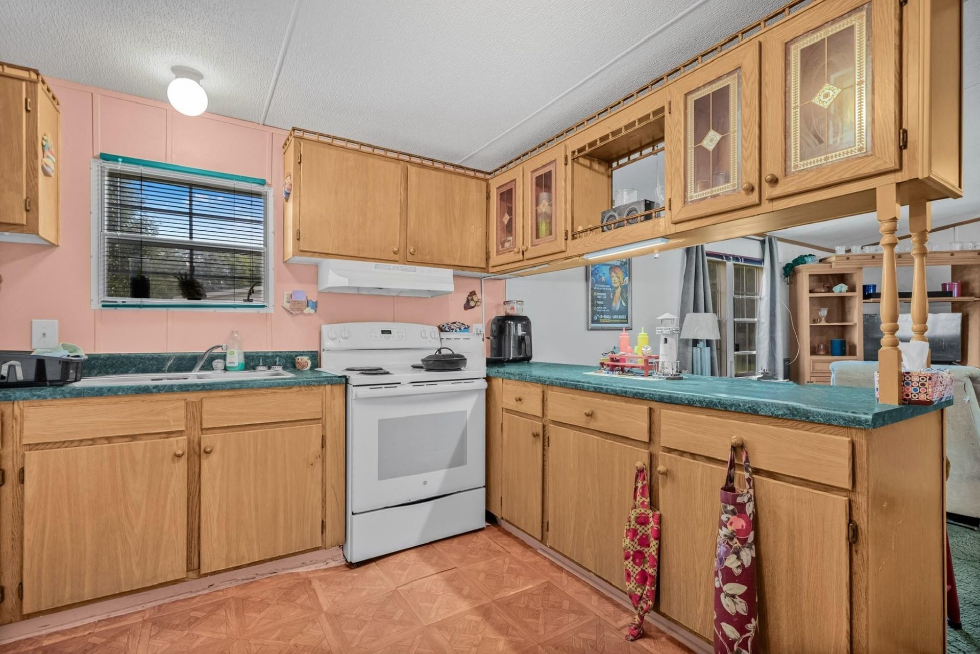 180 Missroon St. Photo 10