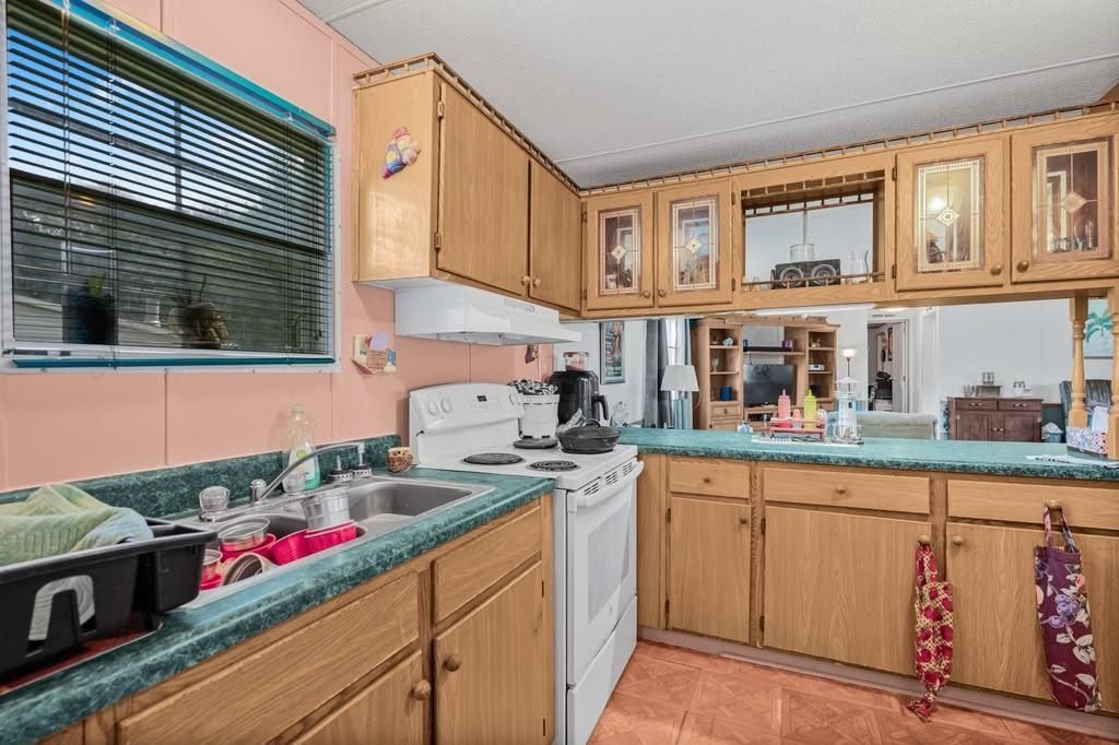 180 Missroon St. Photo 11