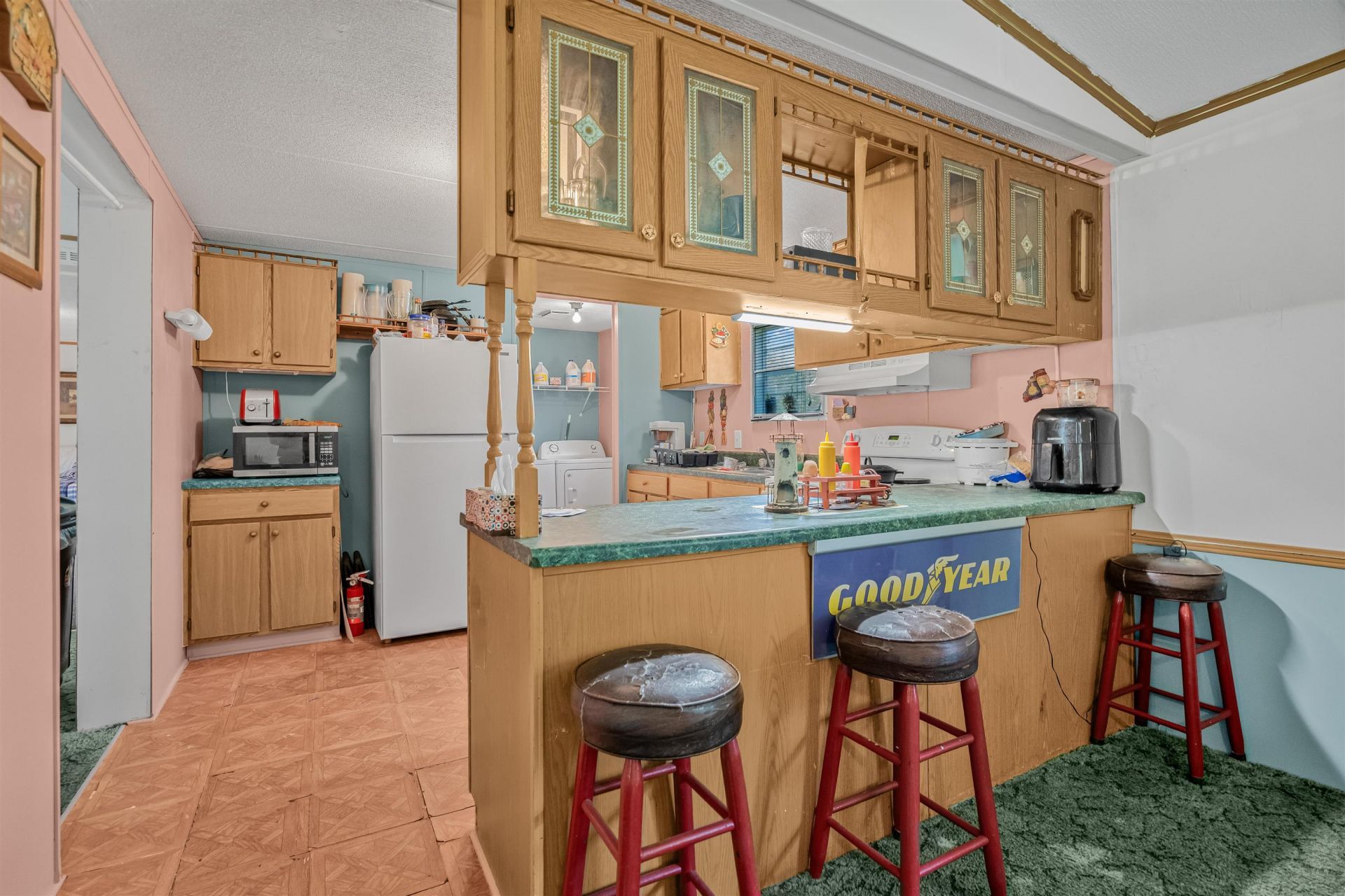 180 Missroon St. Photo 9