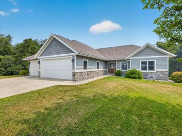 7224 Kickaboo Road, Waunakee, WI 53597