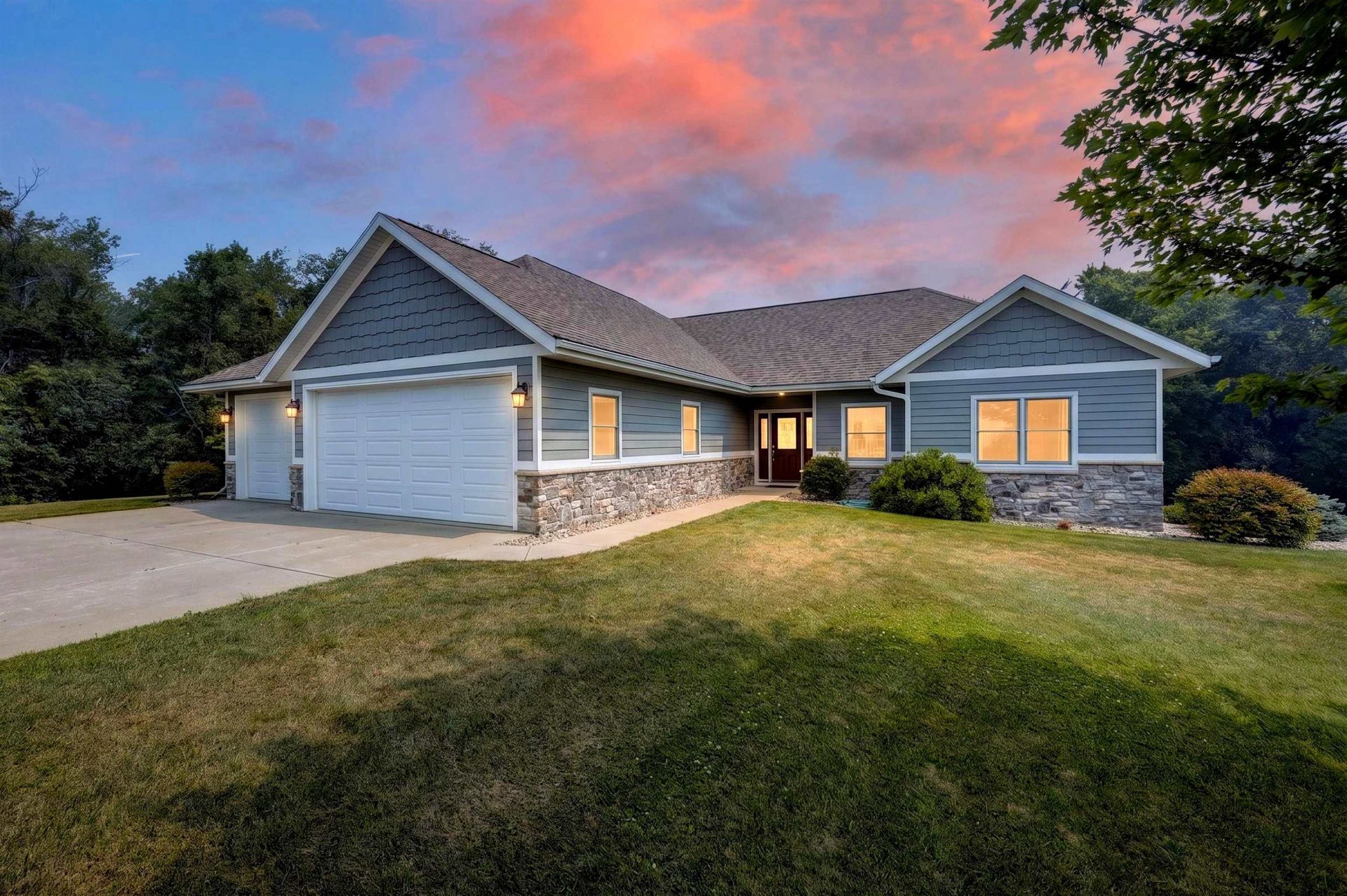 7224 Kickaboo Road, Waunakee, WI 53597 Main Photo