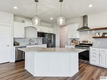 17012 Abigail Street, Bennington, NE 68007