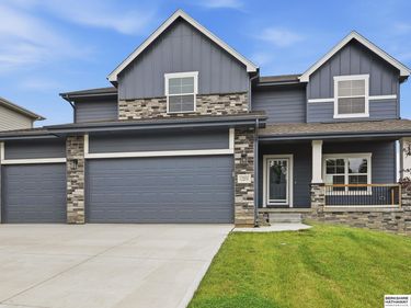 17012 Abigail Street, Bennington, NE 68007
