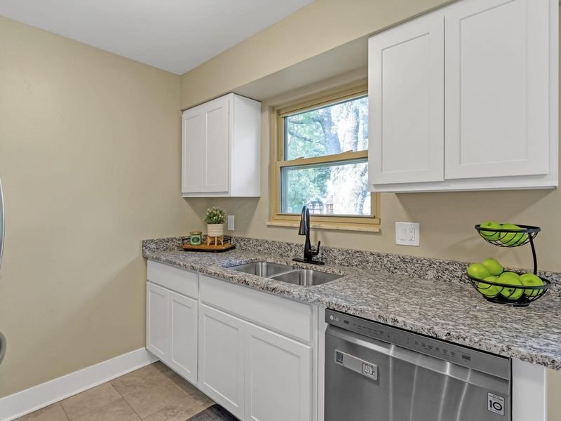 3446 Helen Place, Grove City, OH 43123 Photo 12