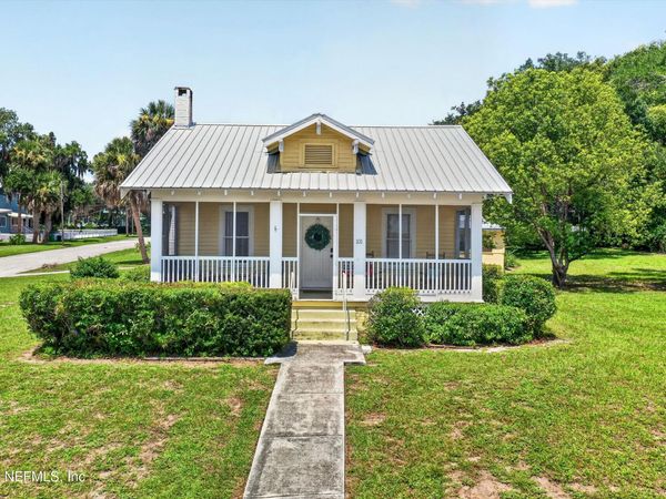 101 N LAKE Street, Crescent City, FL 32112