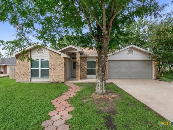 8 Doc Holiday Drive , Belton, TX 76513
