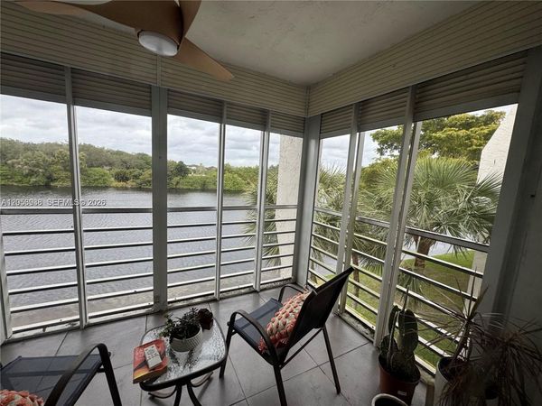 9450 Poinciana Pl , Unit 405, Davie, FL 33324
