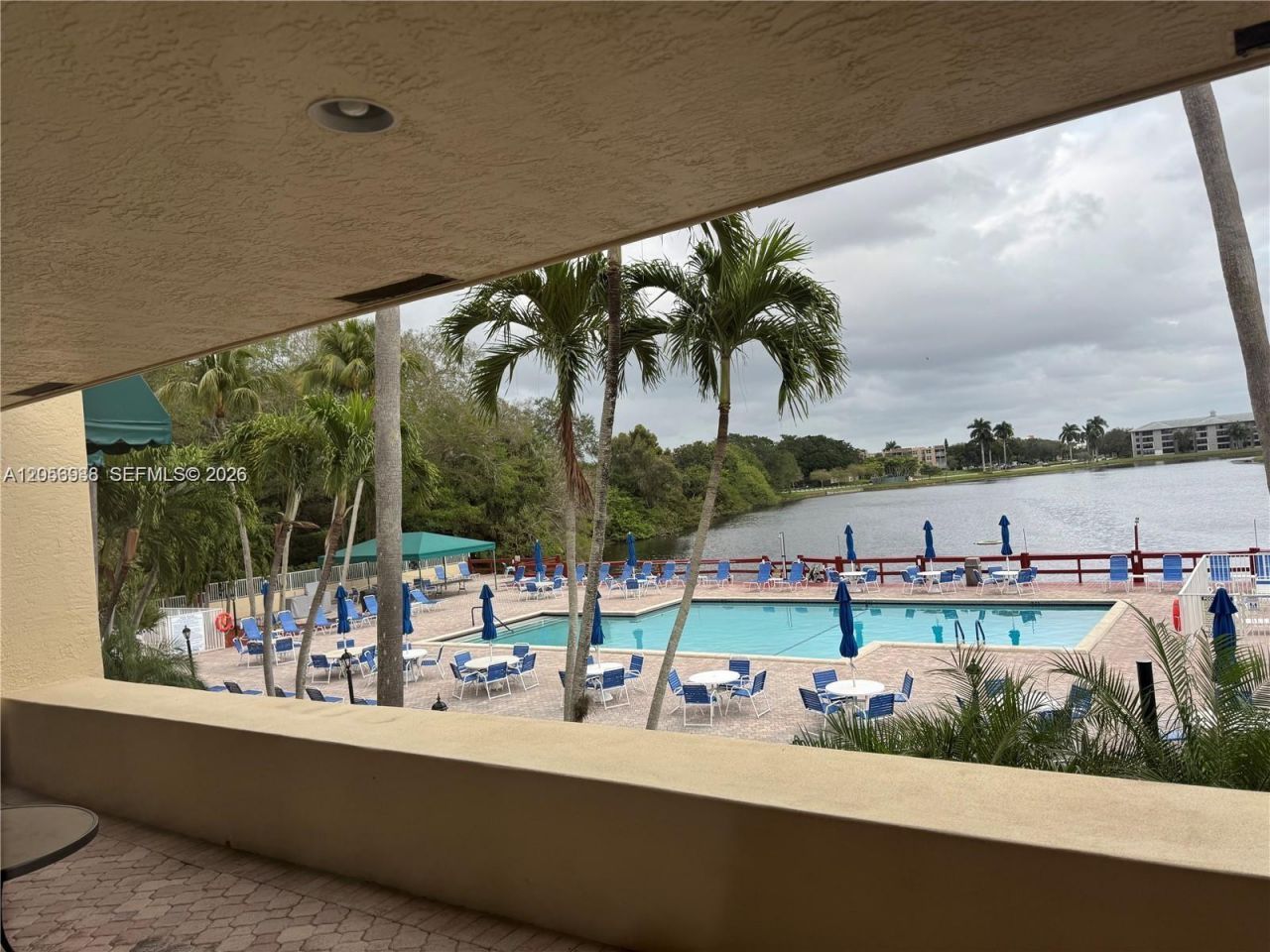 9450 Poinciana Pl , Unit 405, Davie, FL 33324 Photo