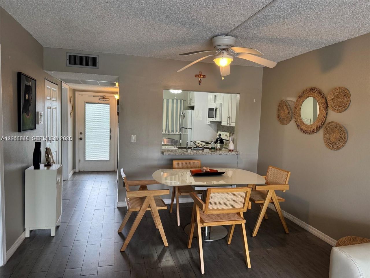 9450 Poinciana Pl , Unit 405, Davie, FL 33324 Photo
