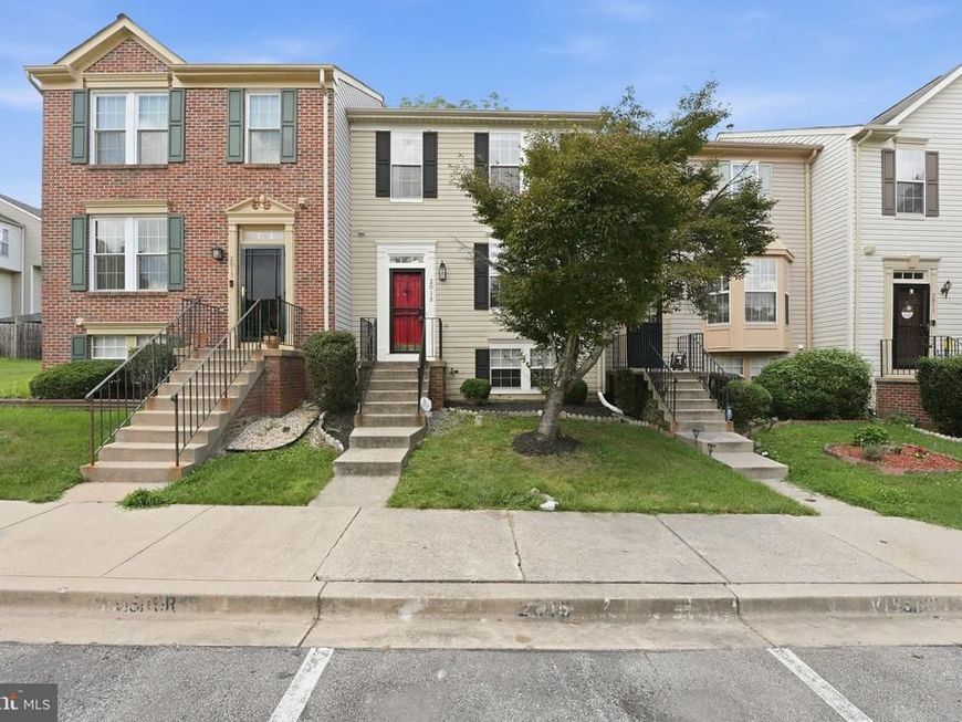 2015 S Anvil Lane, Temple Hills, MD 20748 Main Photo