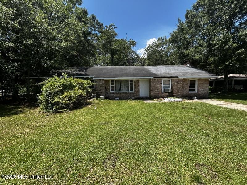 5407 Hyland Drive, Pascagoula, MS 39567 Main Photo