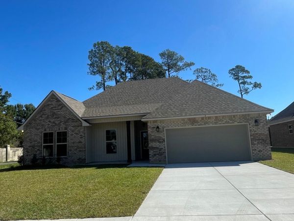 2 Byers Lane, Long Beach, MS 39560