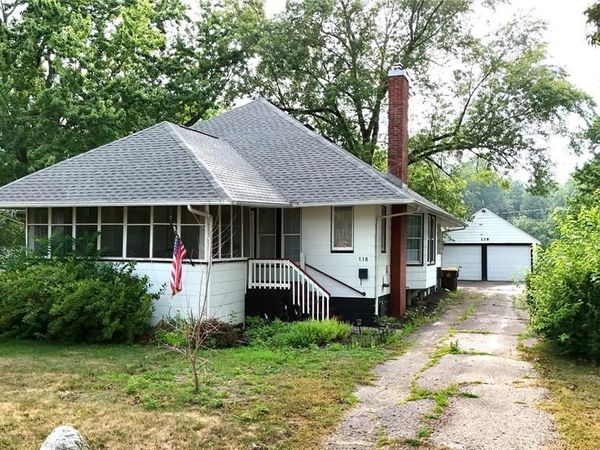 118 Commercial Street, Chesaning Vlg, MI 48616