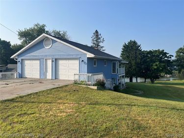 2929 N River Road , Fort Gratiot Twp, MI 48059