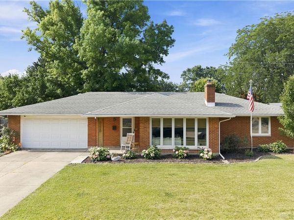 1220 Rose Bower Avenue, Kettering, OH 45429