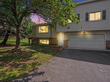 48 Maple Island Road, Burnsville, MN 55306
