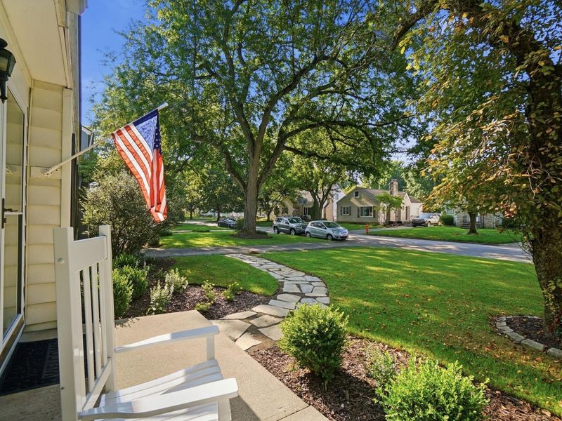 308 E Beaumont Road, Columbus, OH 43214 Photo 5