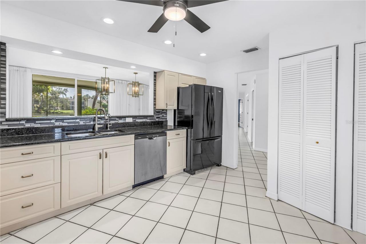 6101 34th Street W, Unit 3F, Bradenton, FL 34210 Photo
