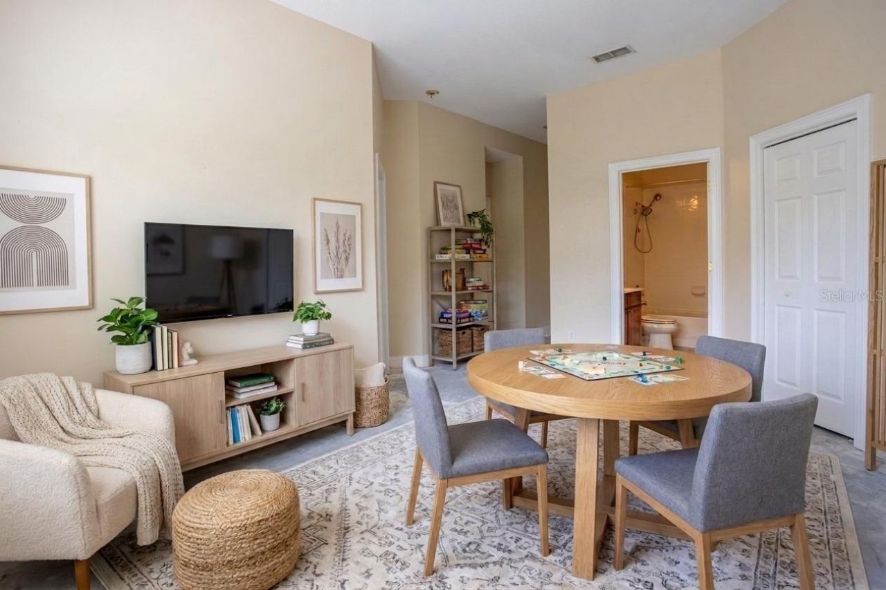 25609 Hawks Run Lane, Sorrento, FL 32776 Photo