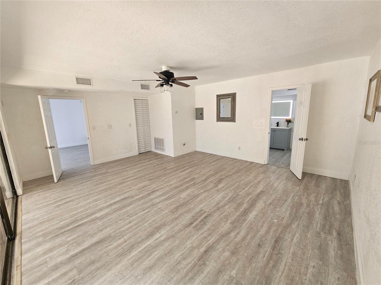 7990 42nd Street N, Pinellas Park, FL 33781 Photo